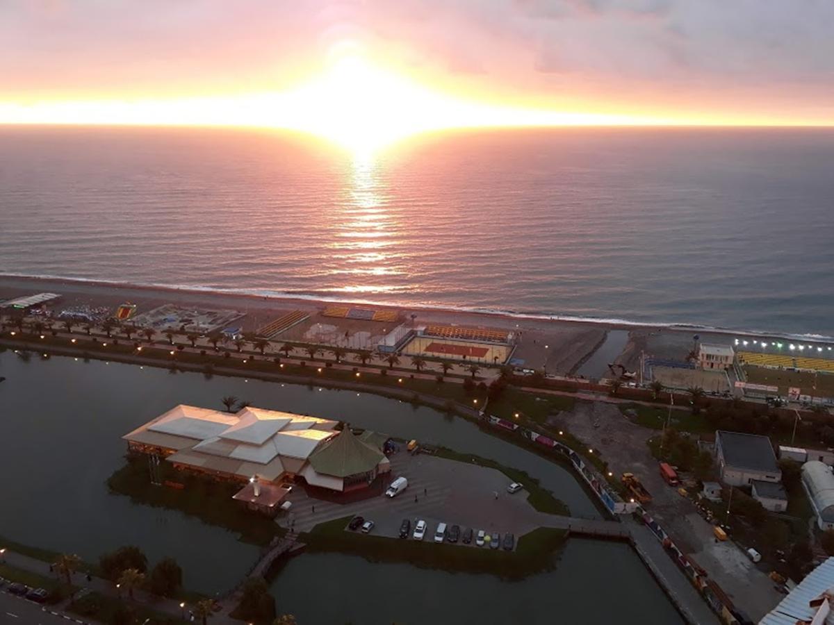Penthouse Hotel Batumi Eksteriør billede